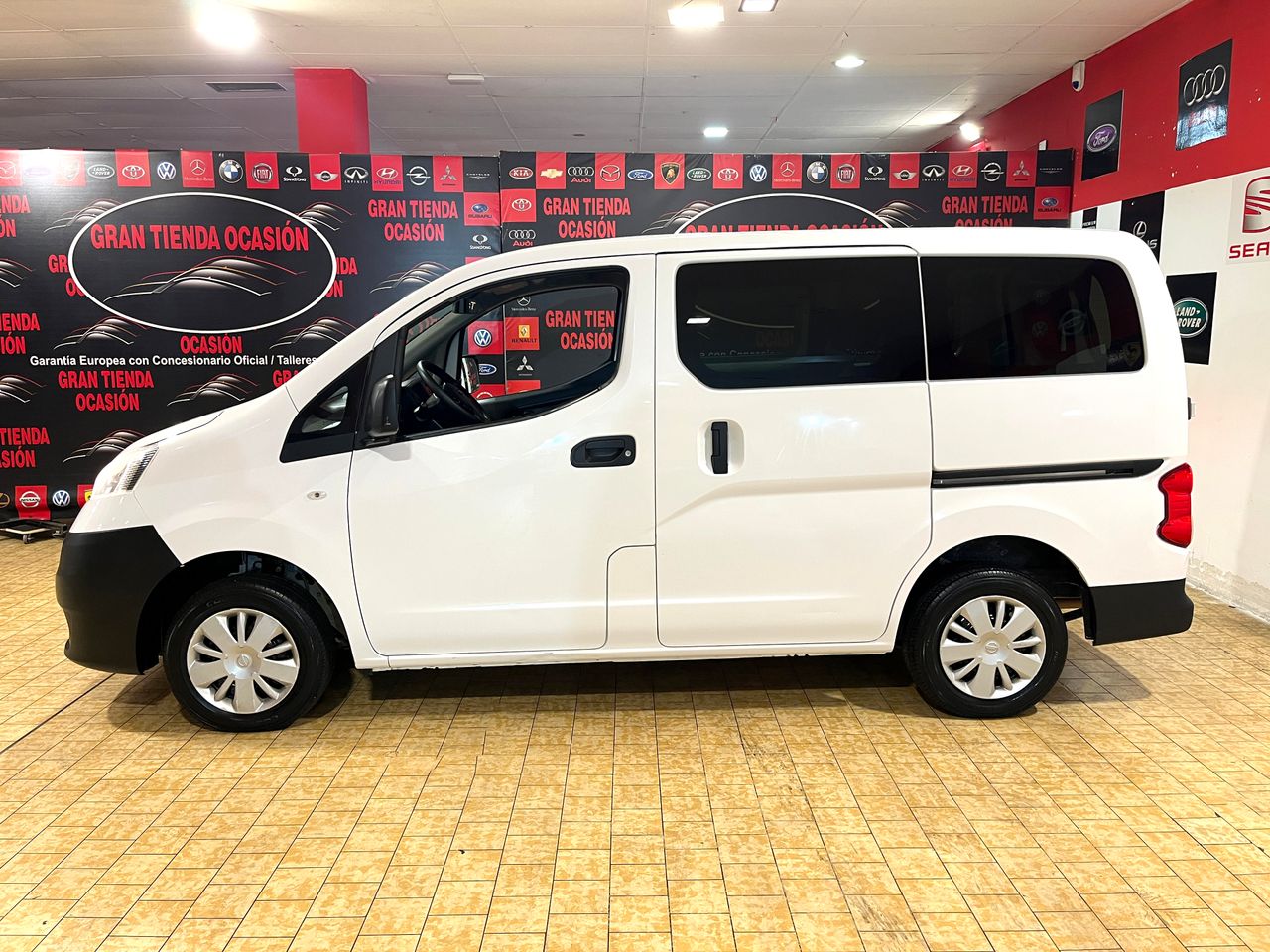Foto Nissan NV200 9