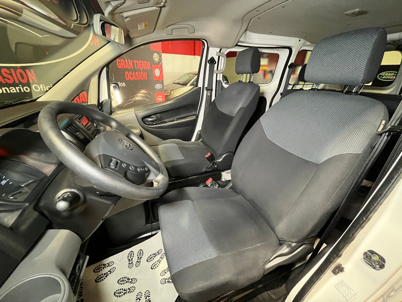Foto Nissan NV200 10