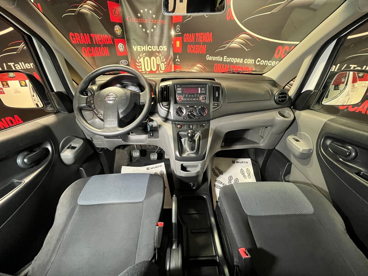 Foto Nissan NV200 12