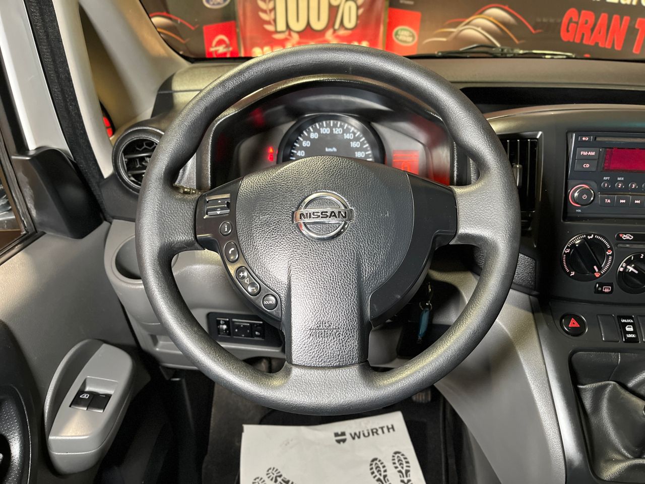 Foto Nissan NV200 14