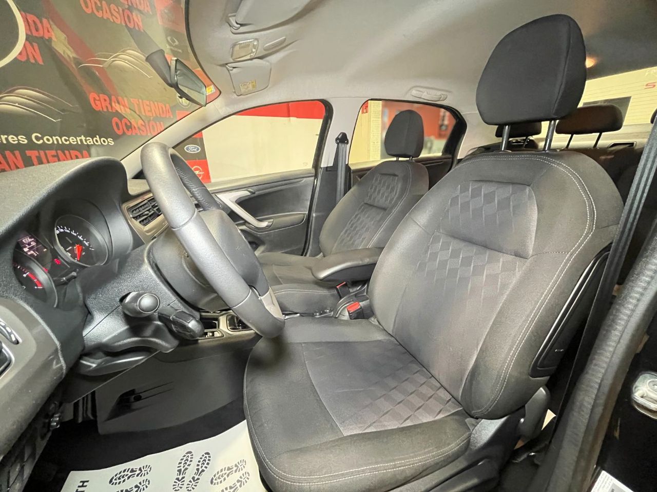 Foto Citroën C-Elysèe 10
