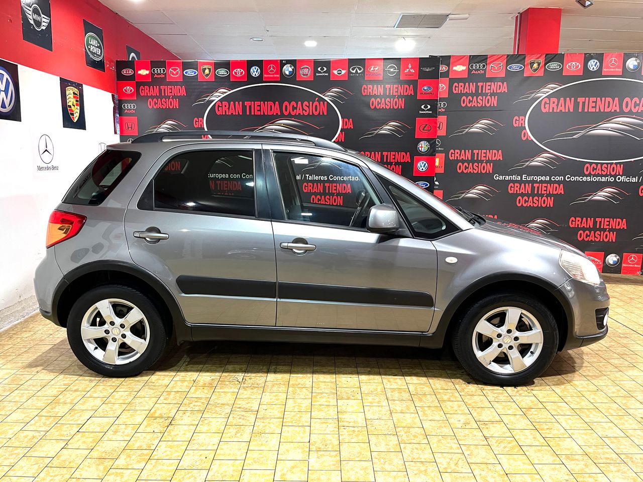 Foto Suzuki SX4 8