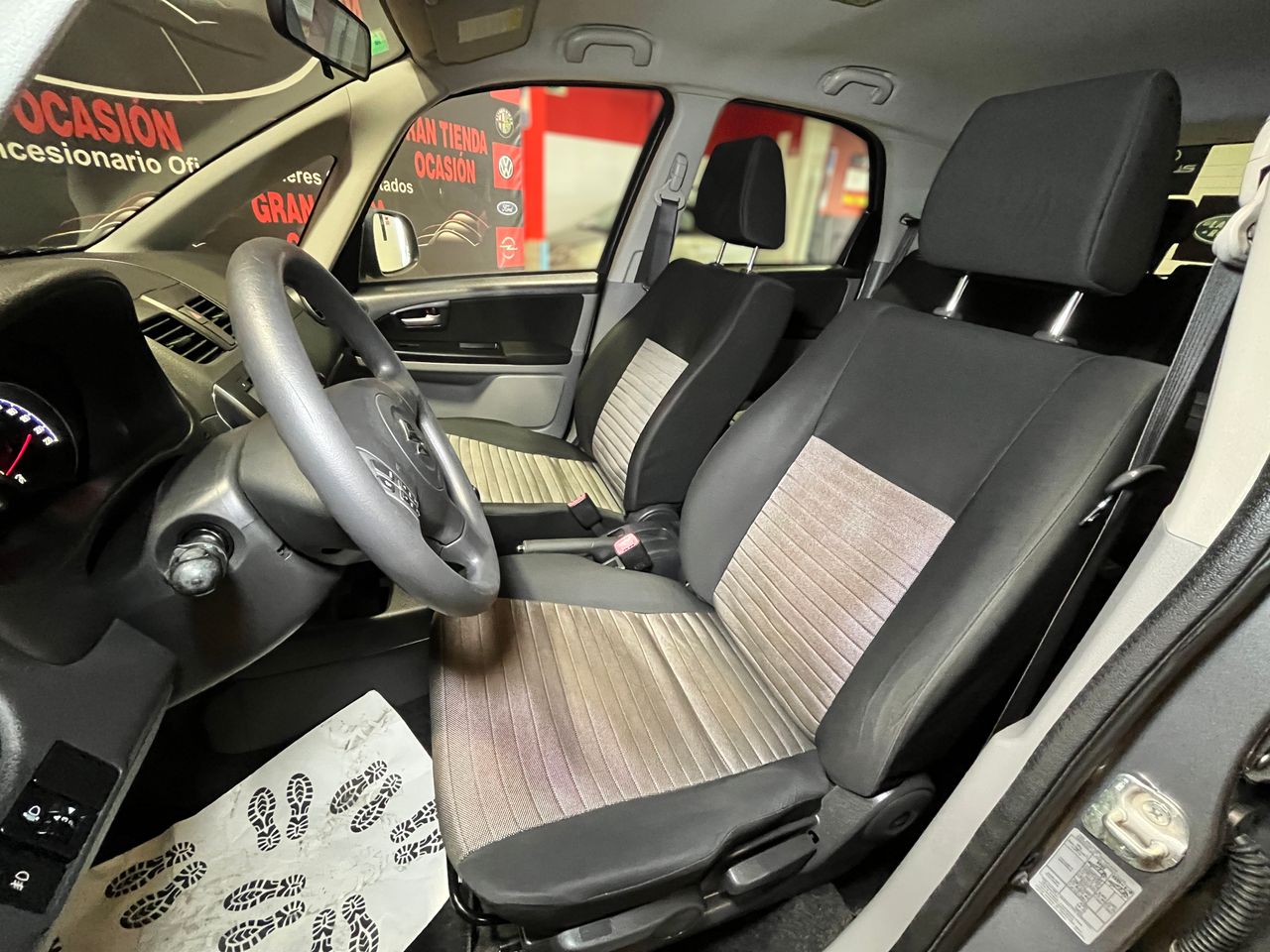 Foto Suzuki SX4 10