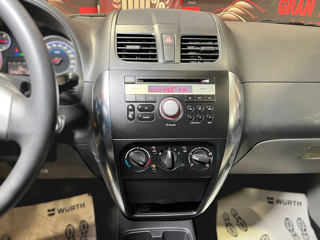 Foto Suzuki SX4 18
