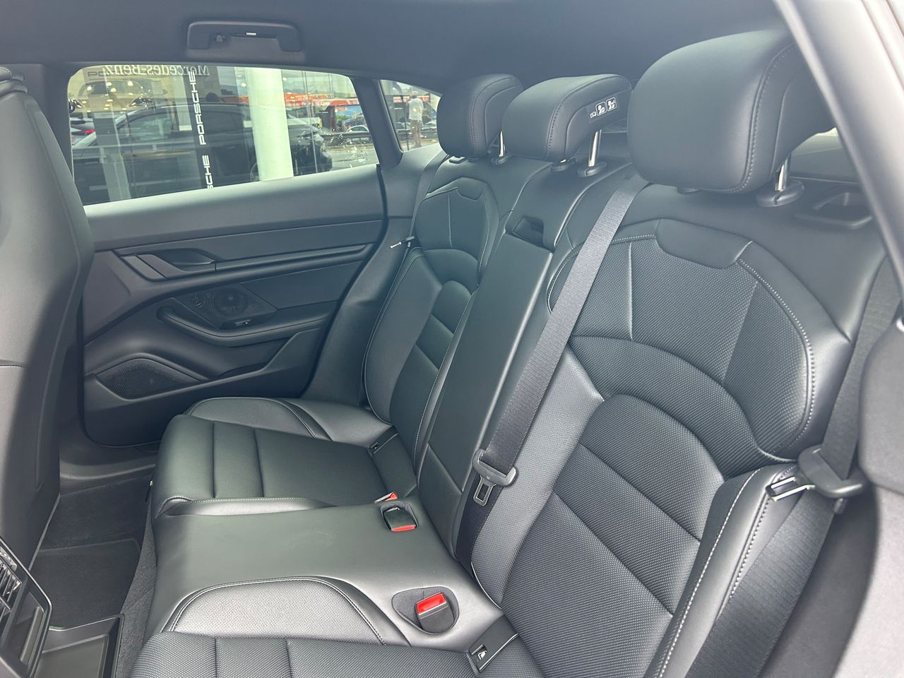 Foto Porsche Taycan 16