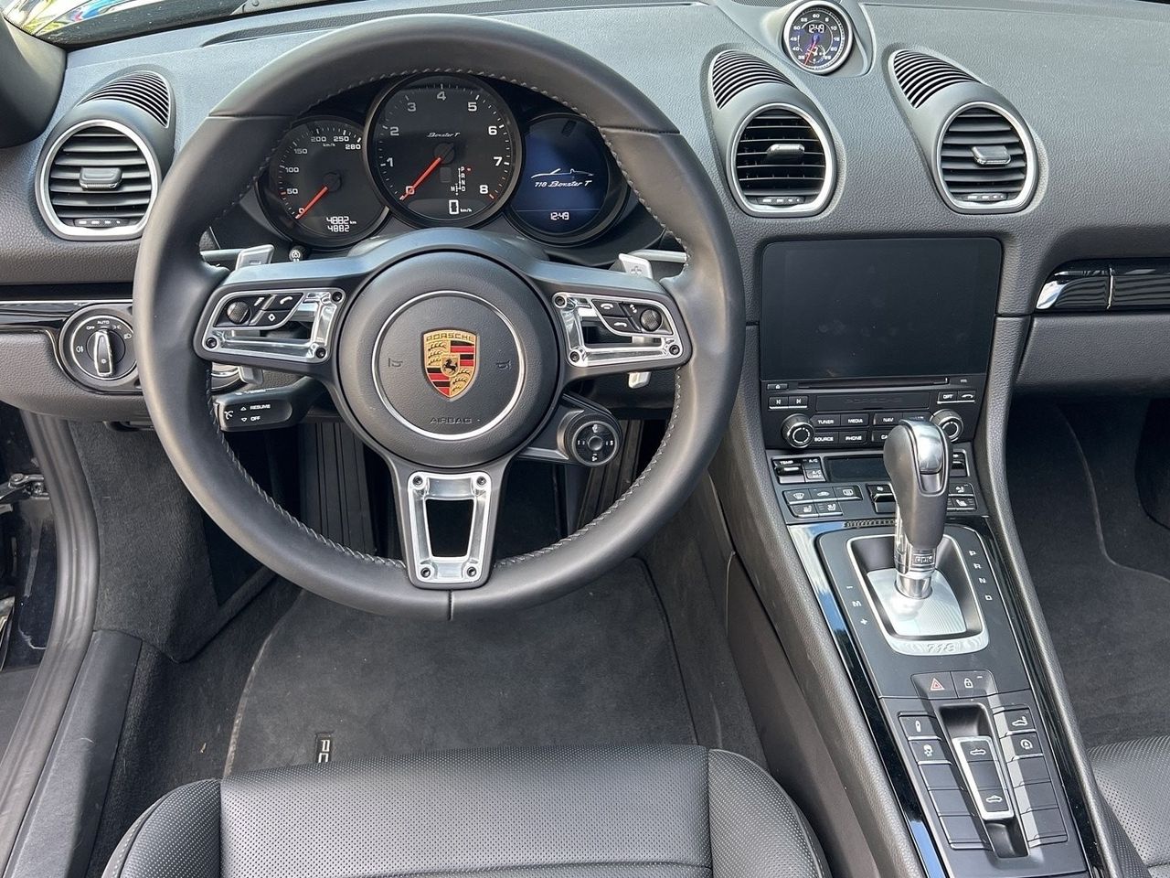 Foto Porsche 718 12