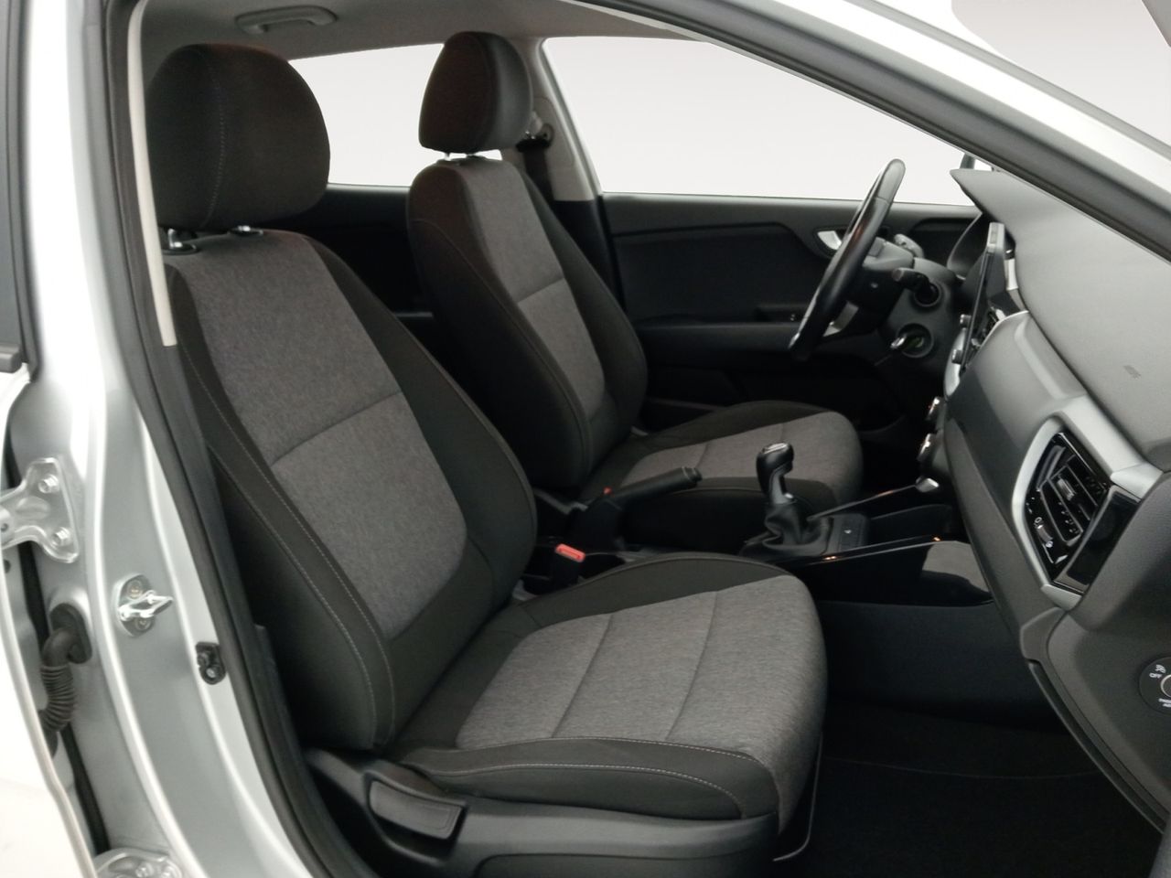 Foto Kia Stonic 8