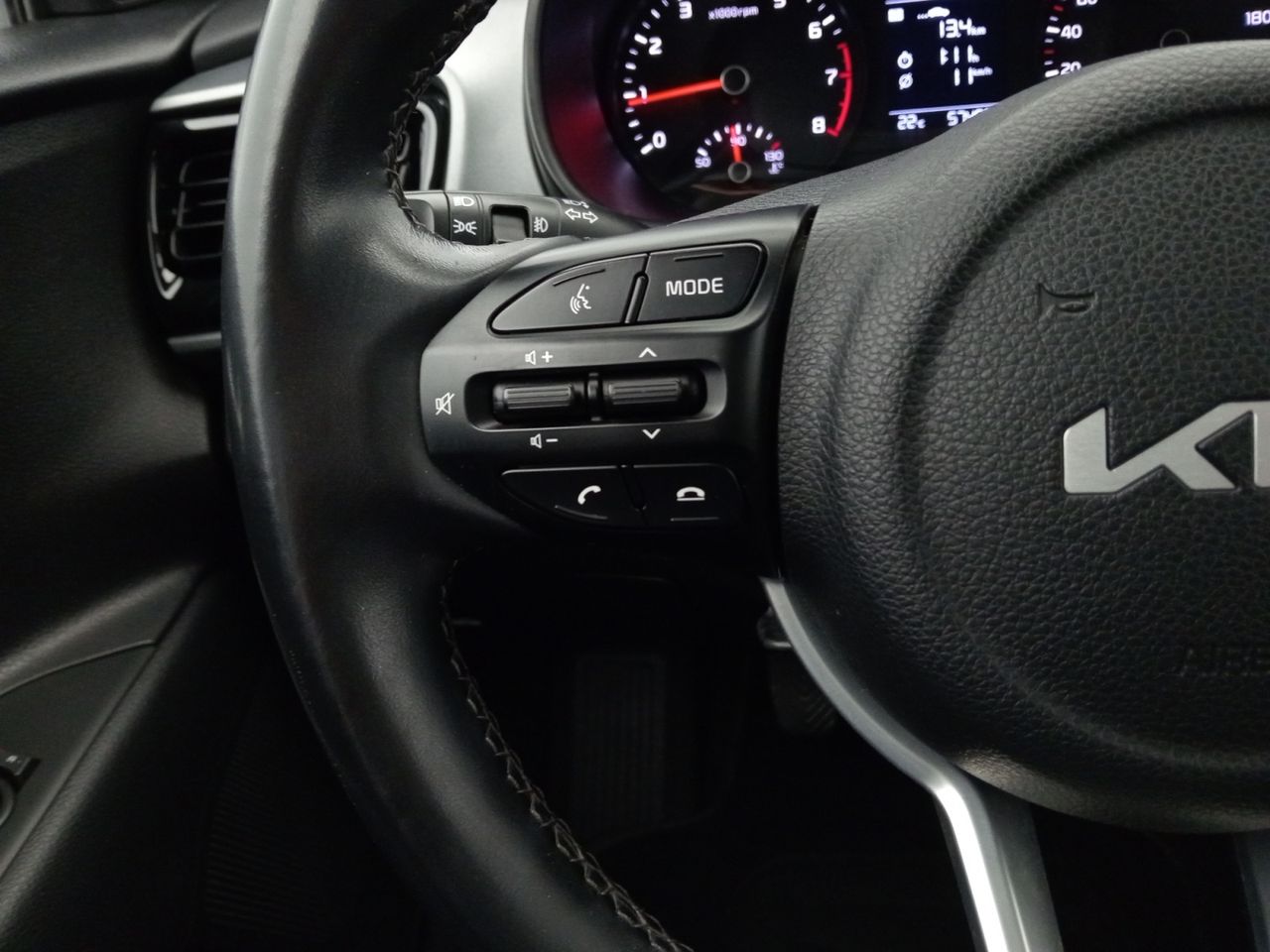 Foto Kia Stonic 16