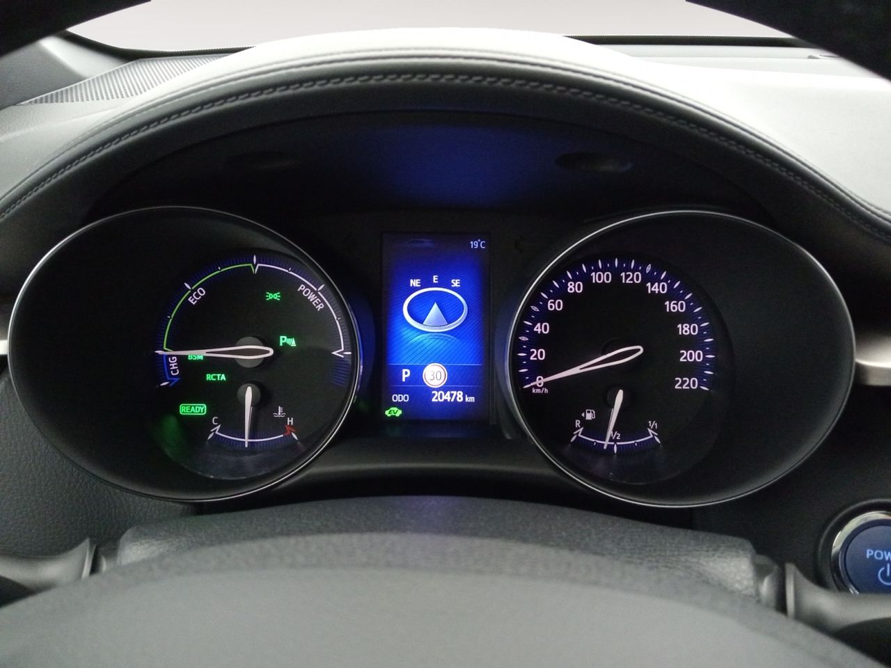 Foto Toyota C-HR 10