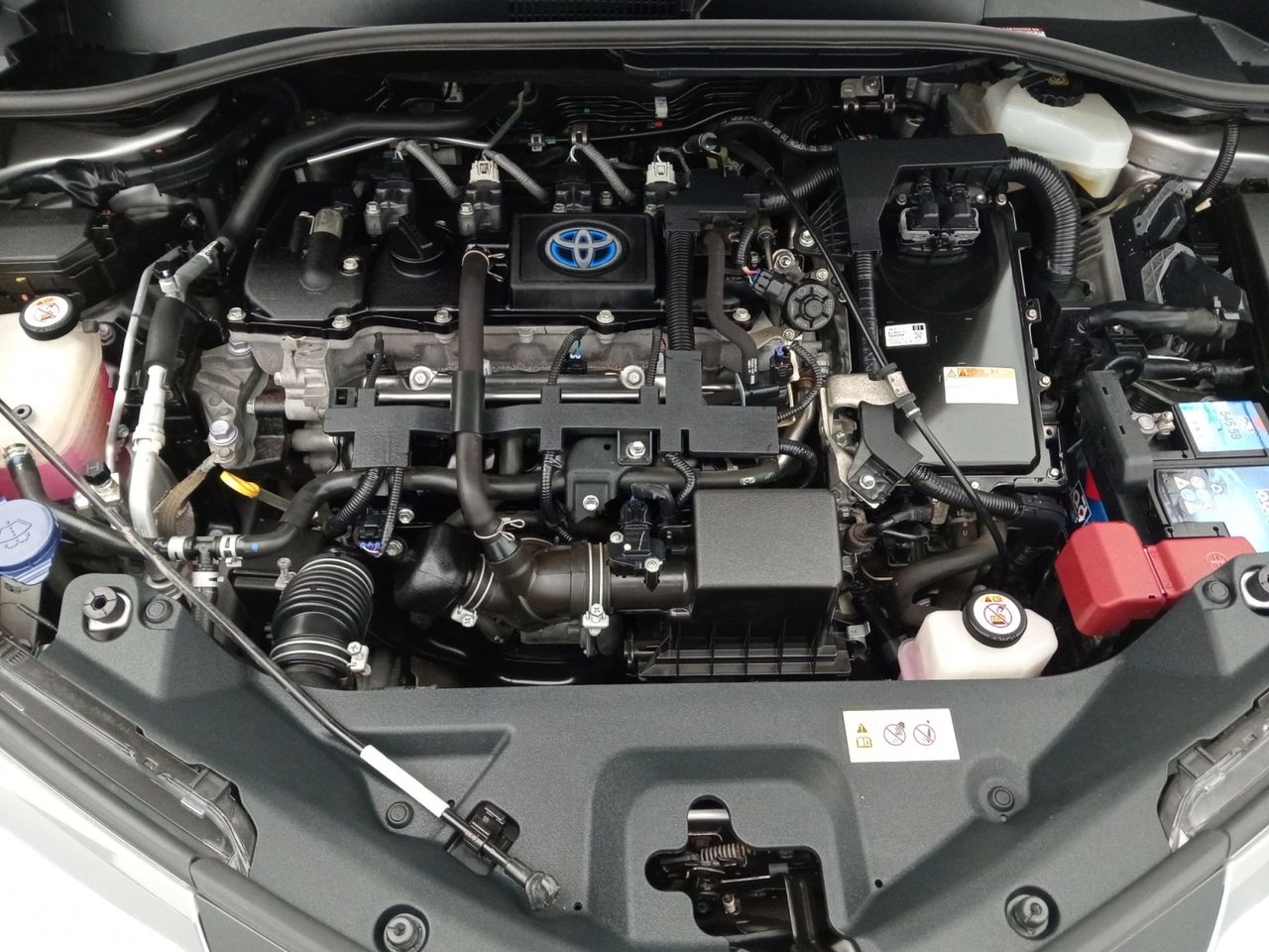 Foto Toyota C-HR 27