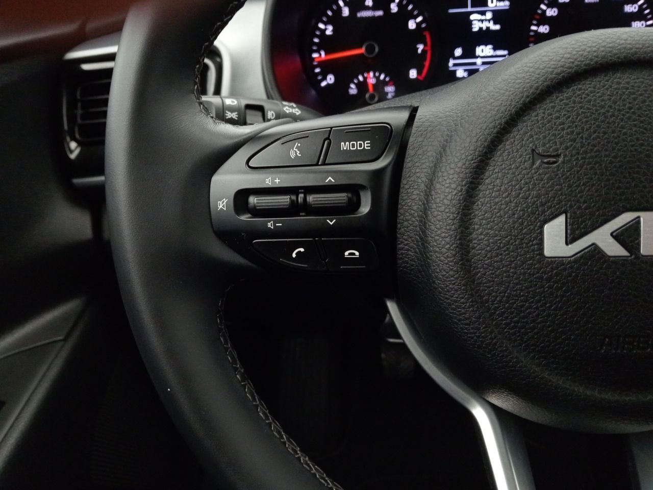 Foto Kia Stonic 15