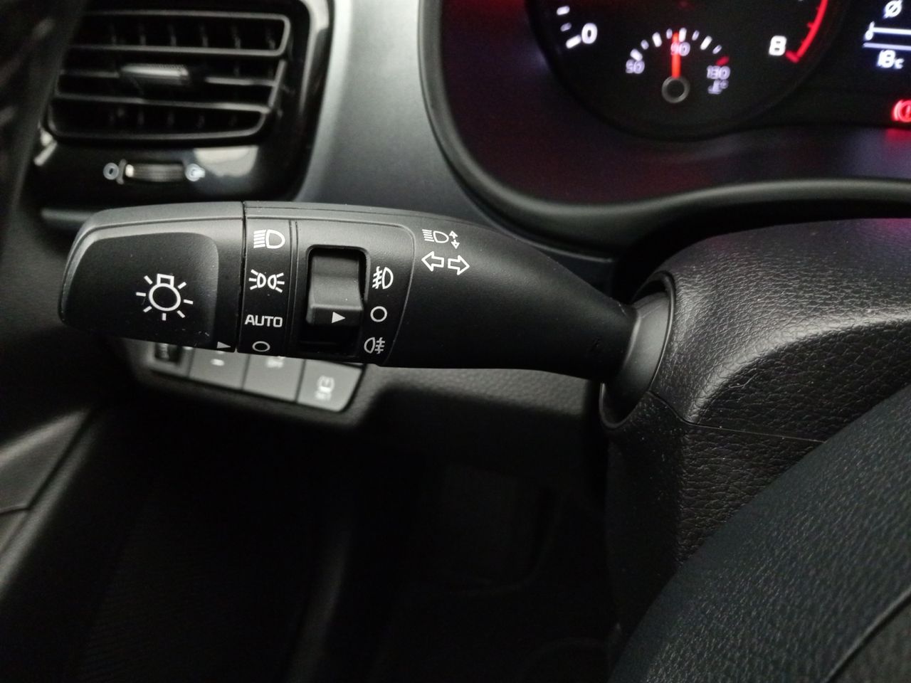Foto Kia Stonic 18
