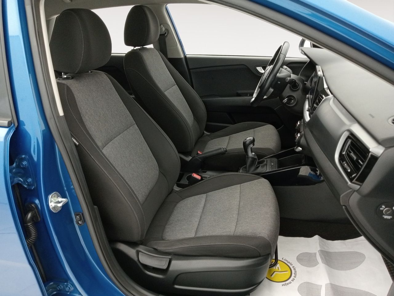 Foto Kia Stonic 8