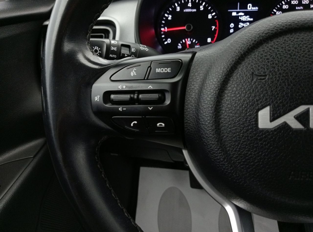 Foto Kia Stonic 14