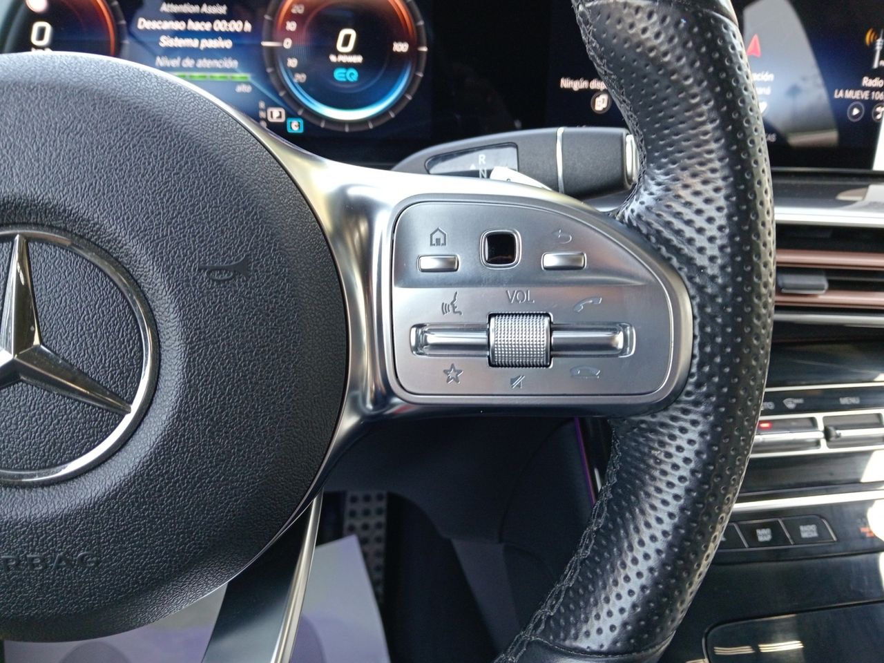 Foto Mercedes-Benz EQC 19