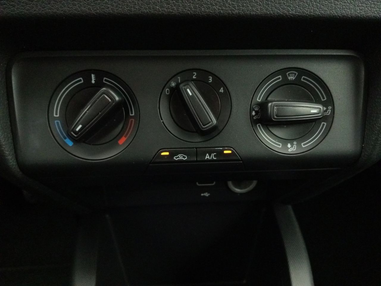 Foto Skoda Fabia 12