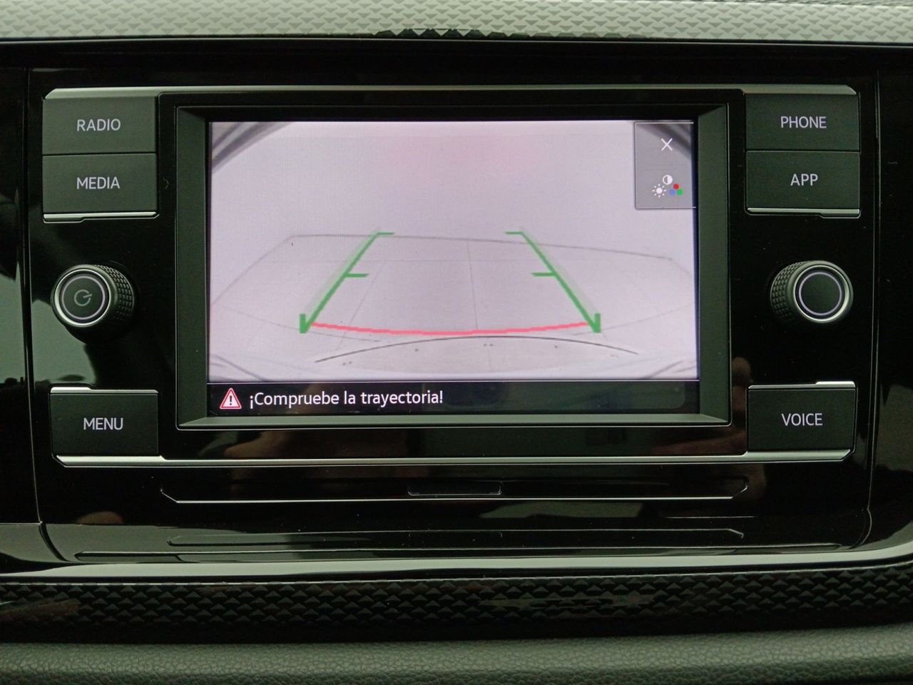 Foto Volkswagen Taigo 12