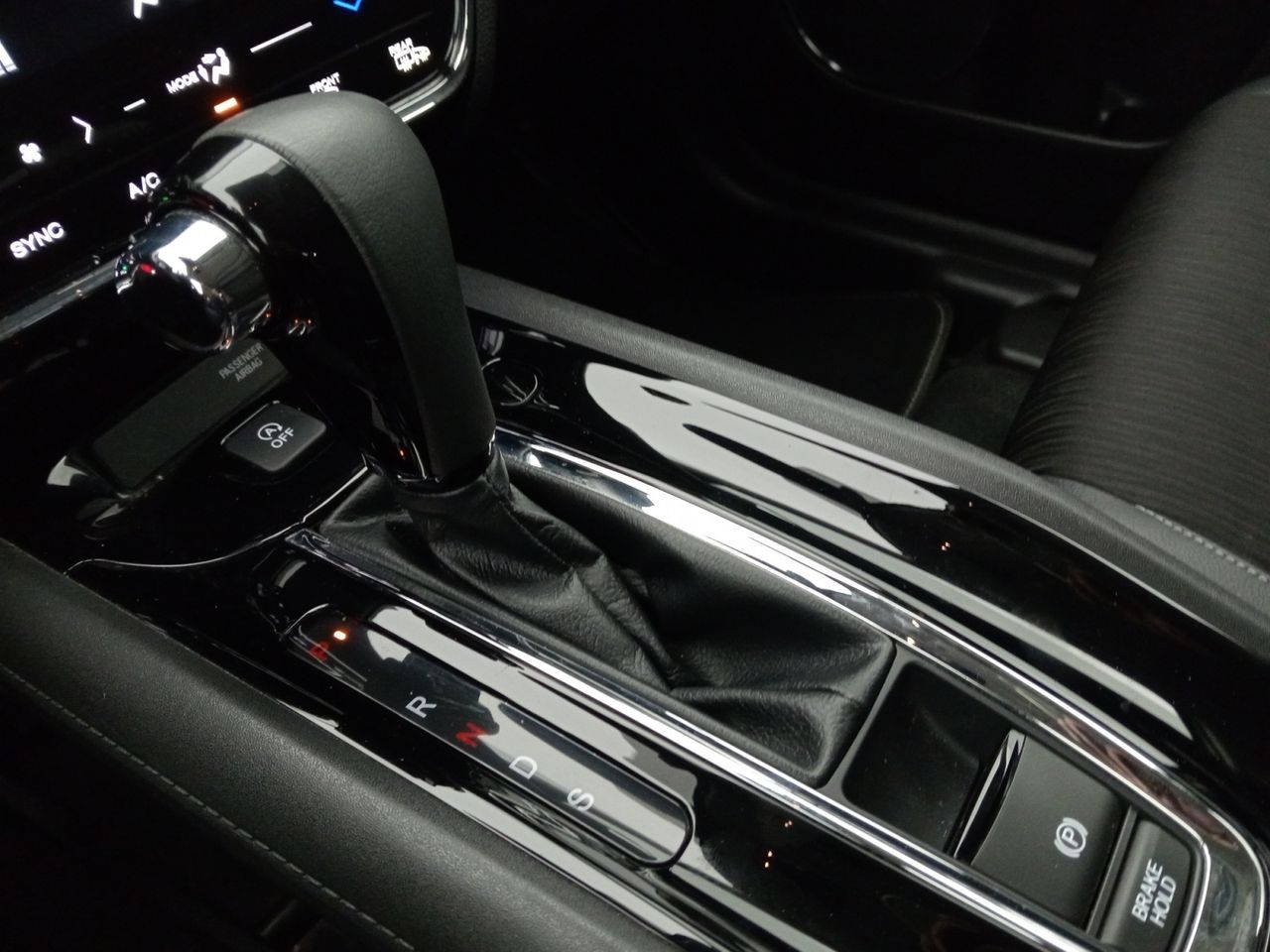 Foto Honda HR-V 16
