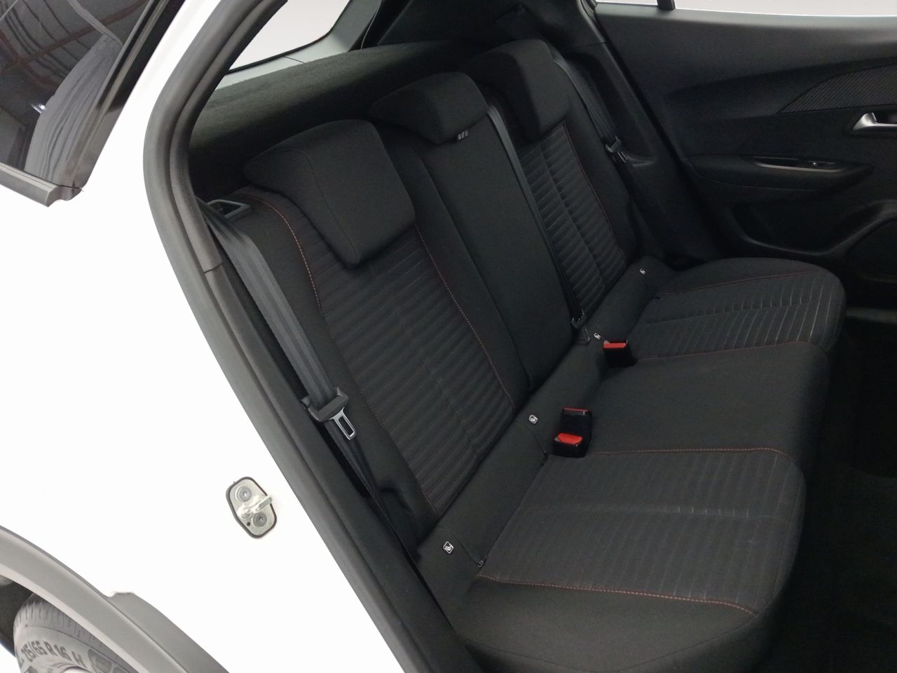 Foto Peugeot 2008 9