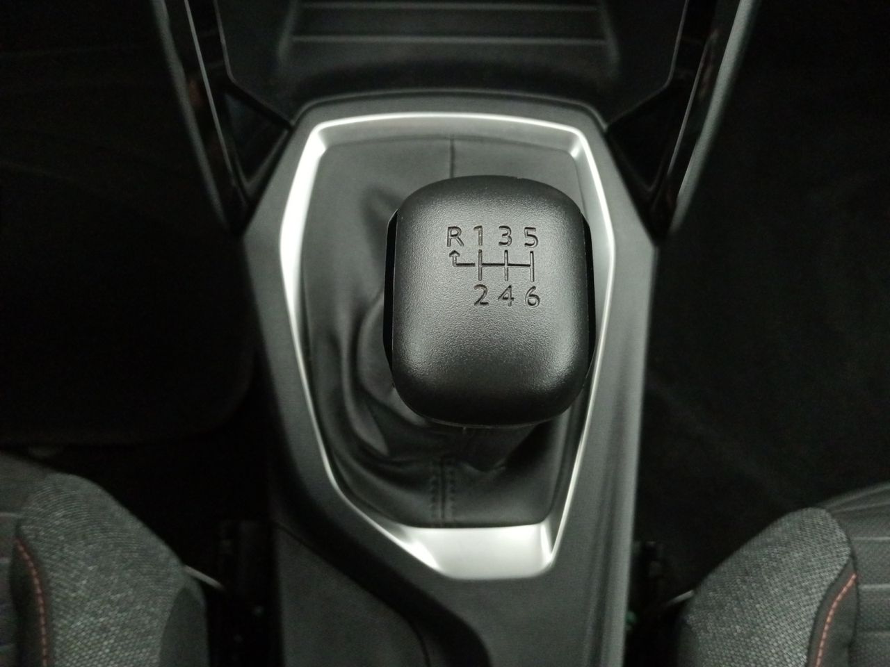Foto Peugeot 2008 14