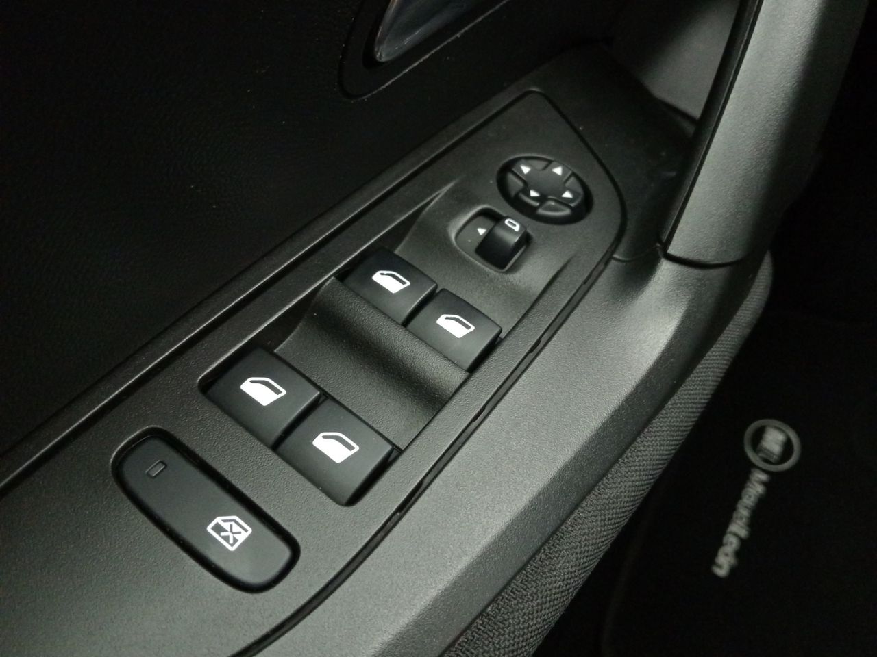 Foto Peugeot 2008 19