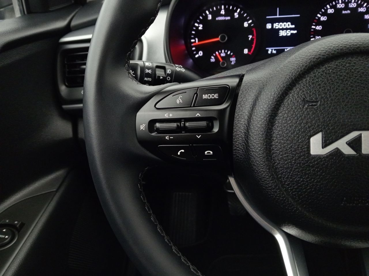 Foto Kia Stonic 14
