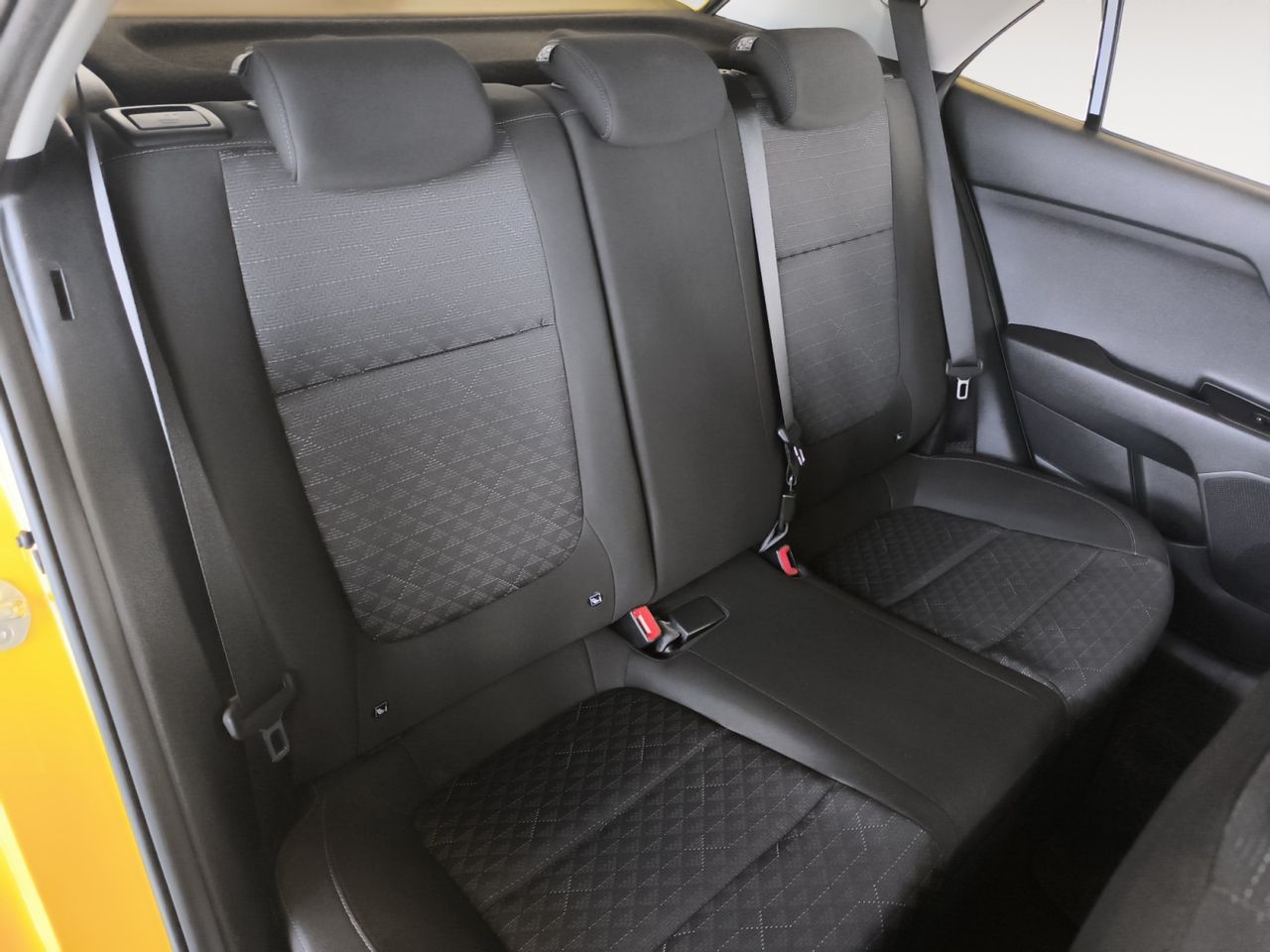 Foto Kia Rio 9