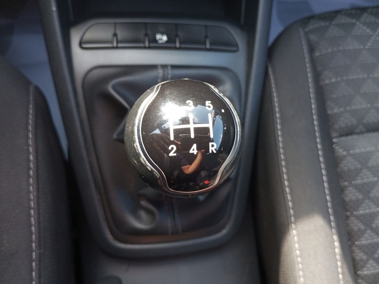 Foto Kia Rio 14