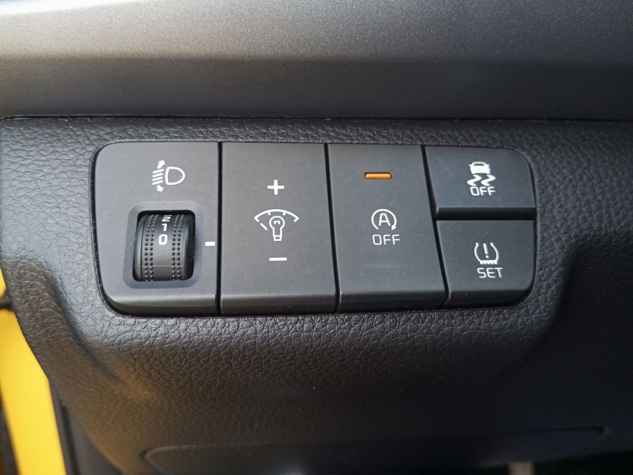 Foto Kia Rio 22