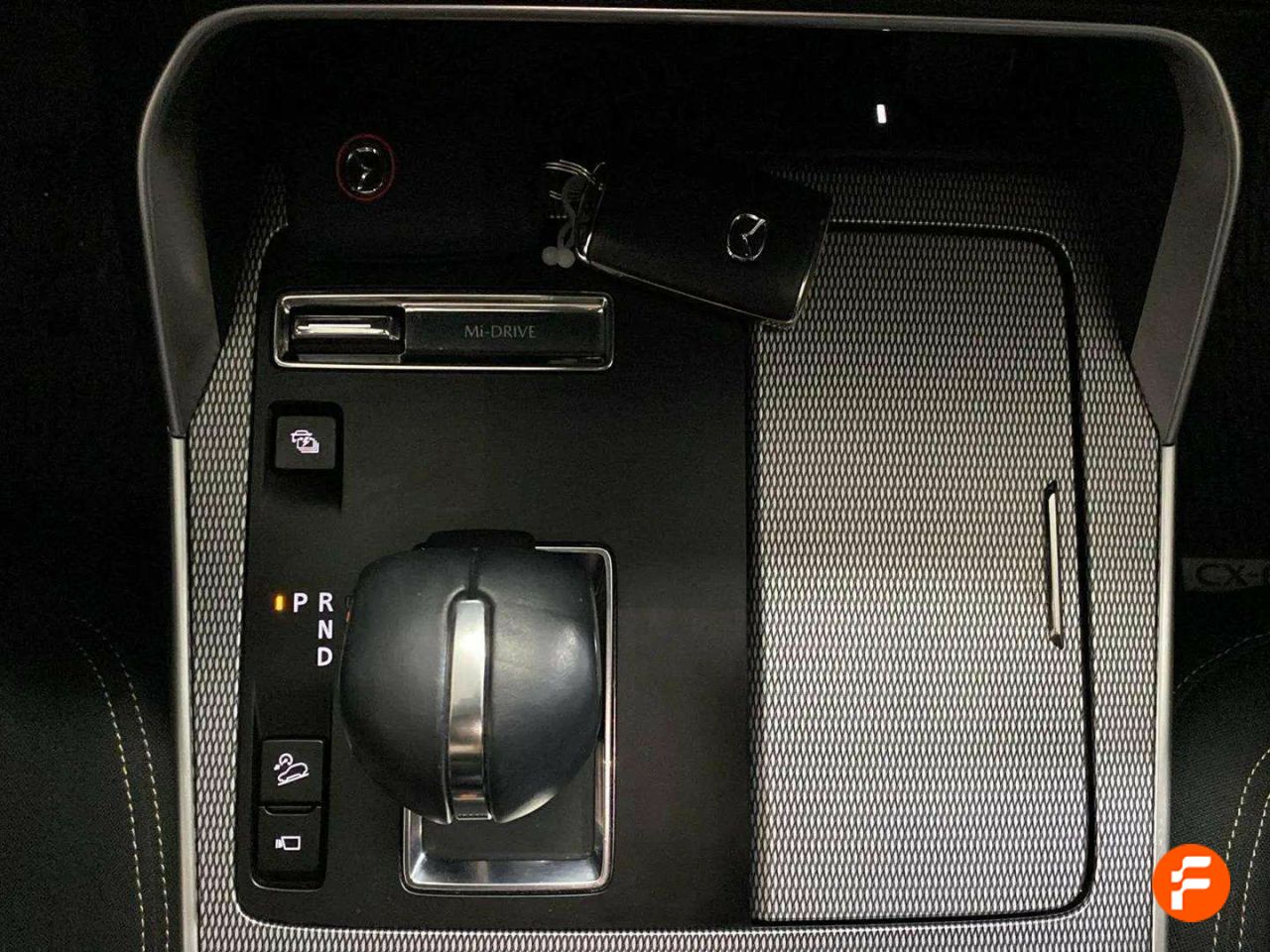 Foto Mazda CX-60 18