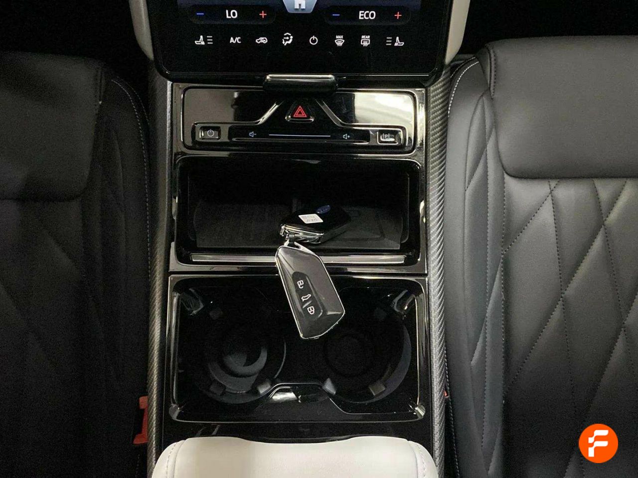 Foto Ford Explorer 19
