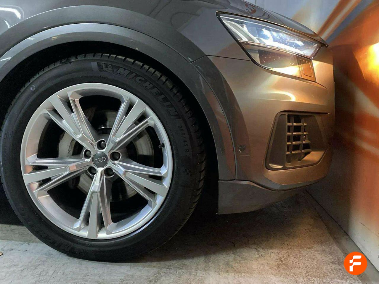 Foto Audi Q8 25