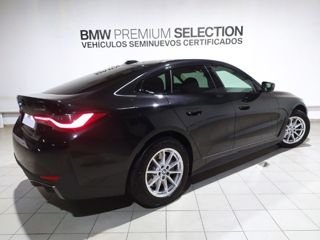 Foto BMW i4 4