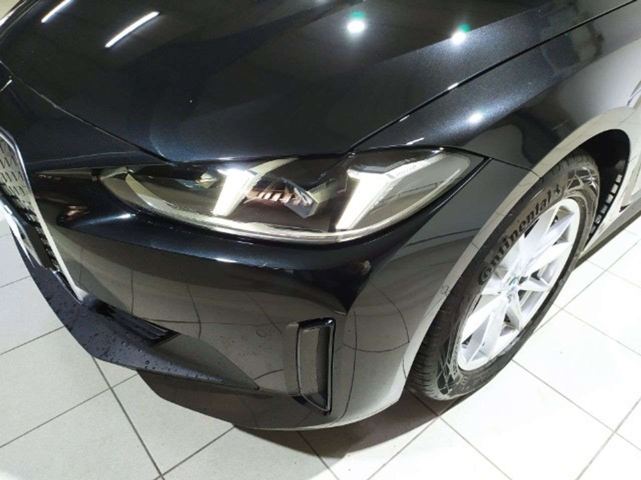 Foto BMW i4 6