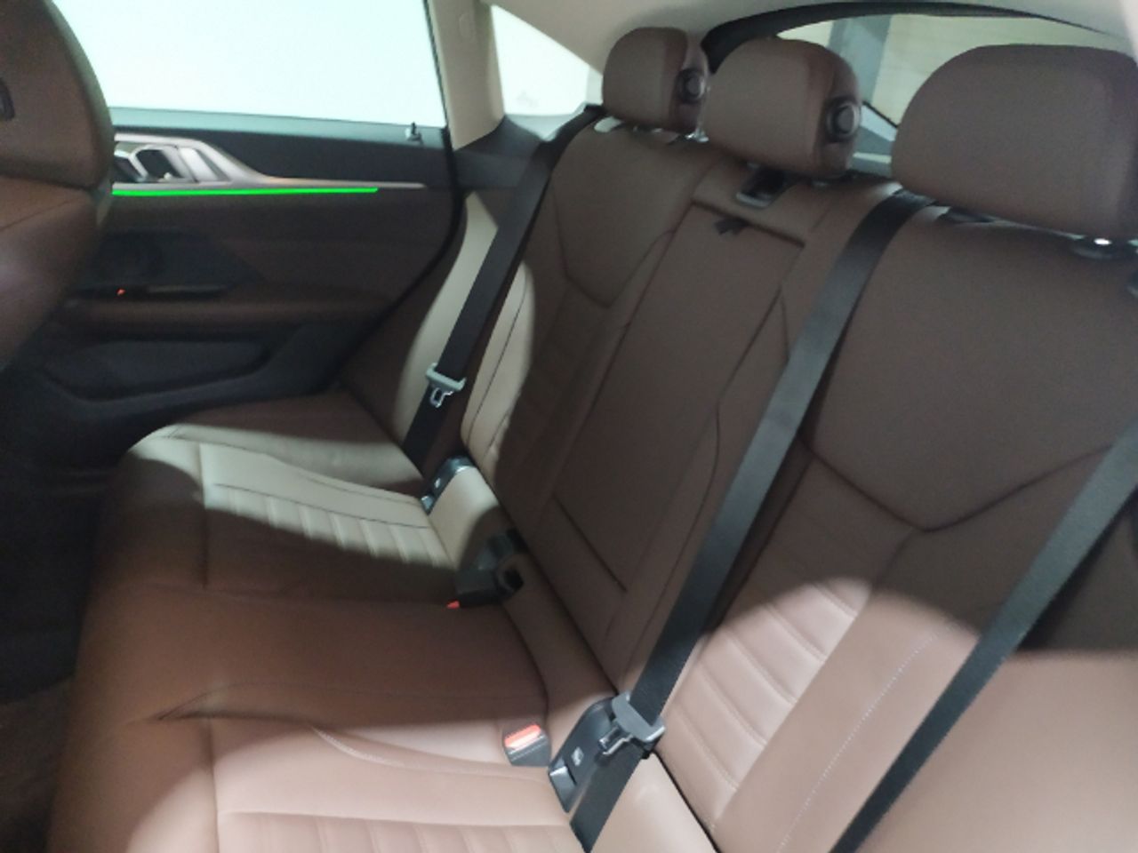 Foto BMW i4 9
