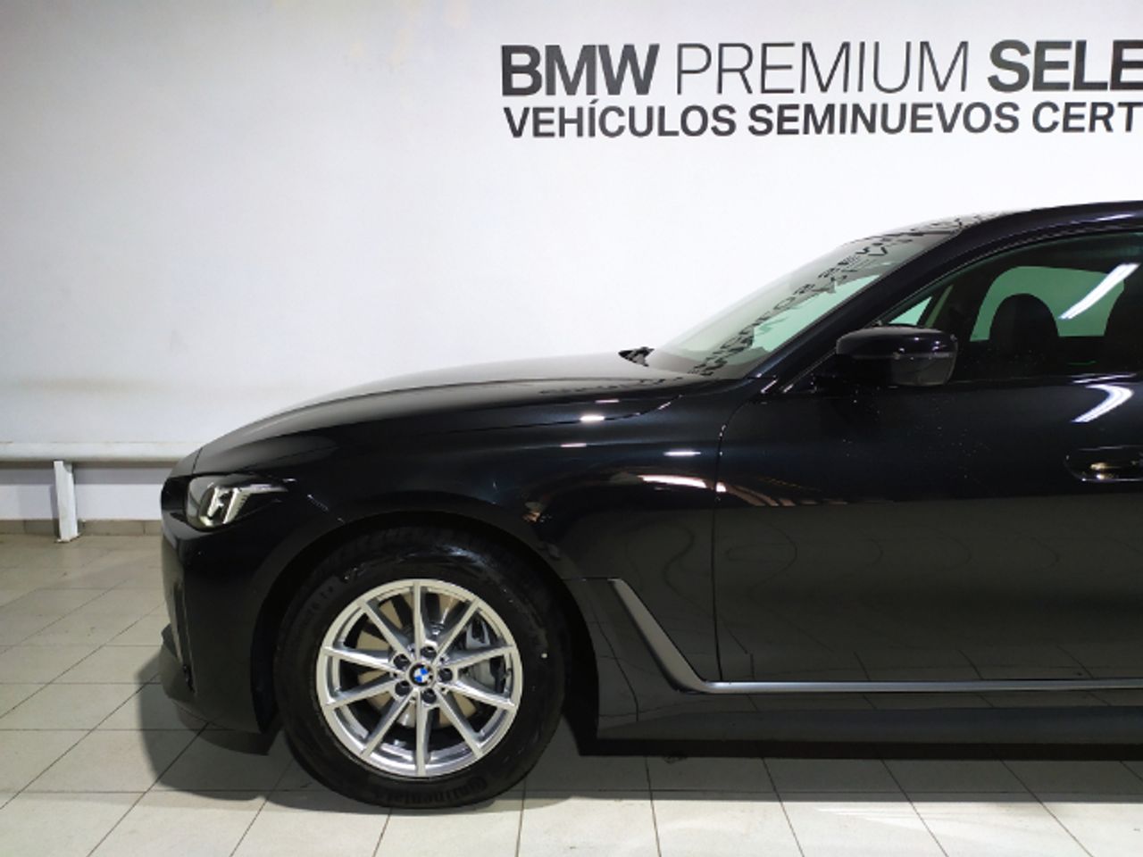 Foto BMW i4 12