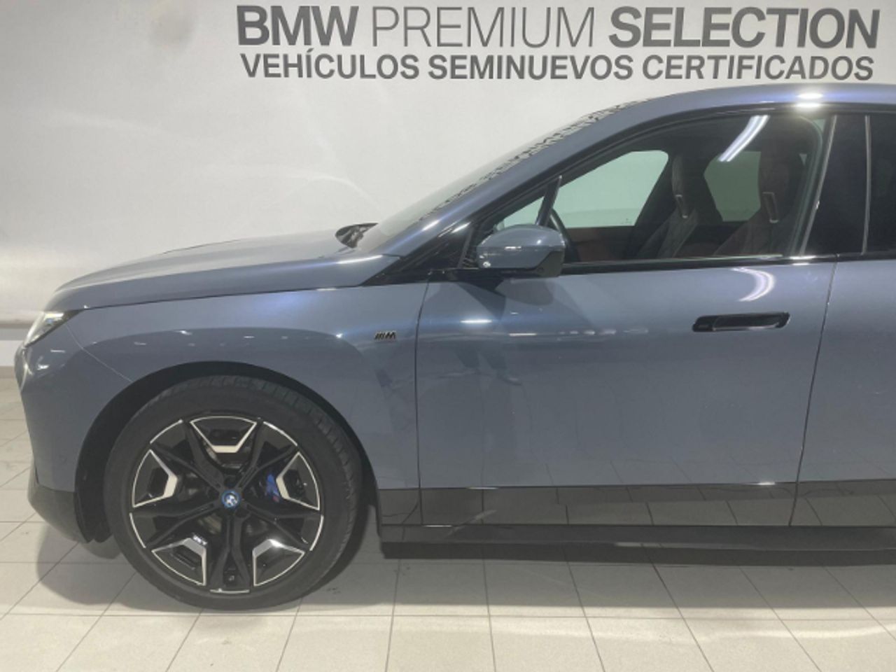 Foto BMW iX3 14