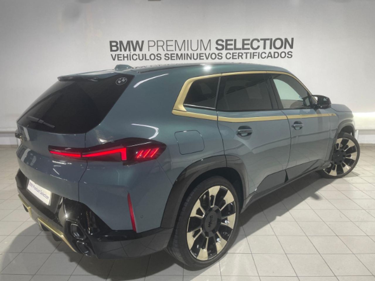 Foto BMW XM 4