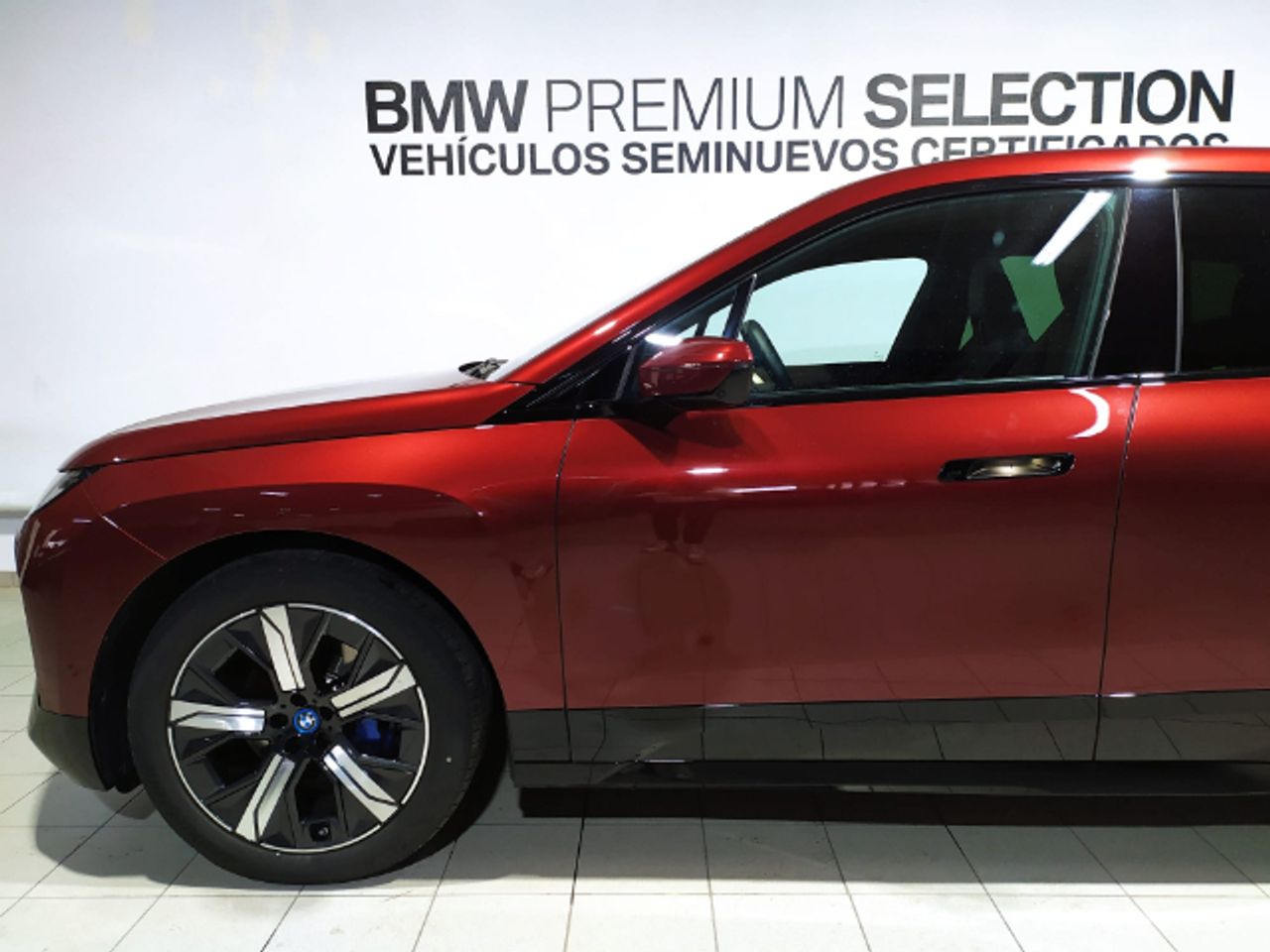 Foto BMW iX3 13