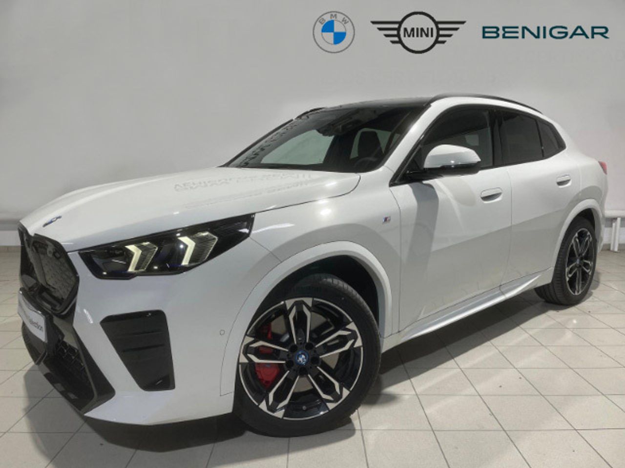 Foto BMW iX2 1