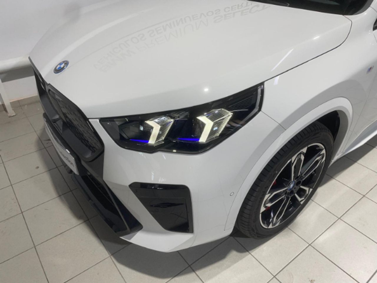 Foto BMW iX2 6