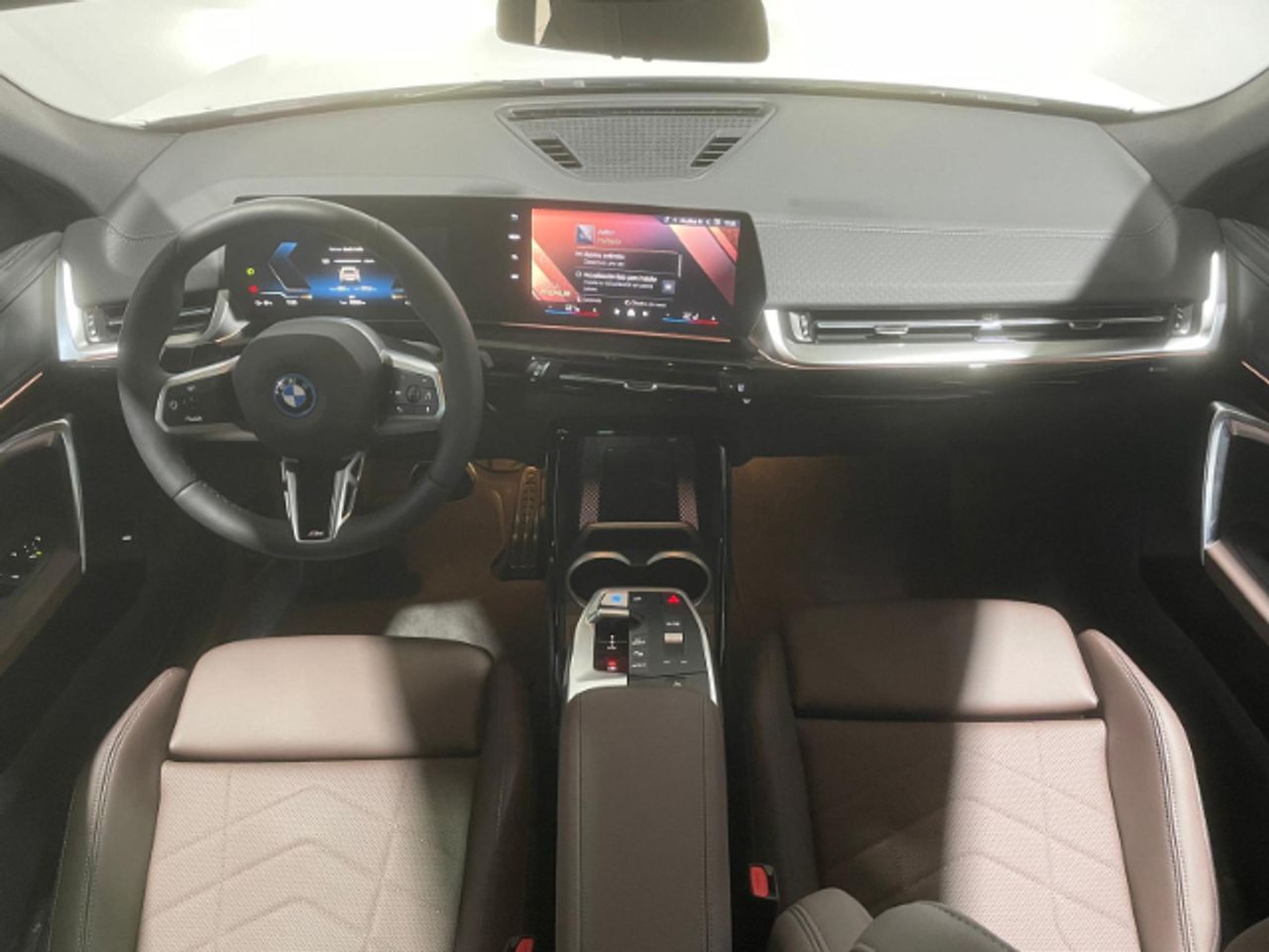 Foto BMW iX2 7