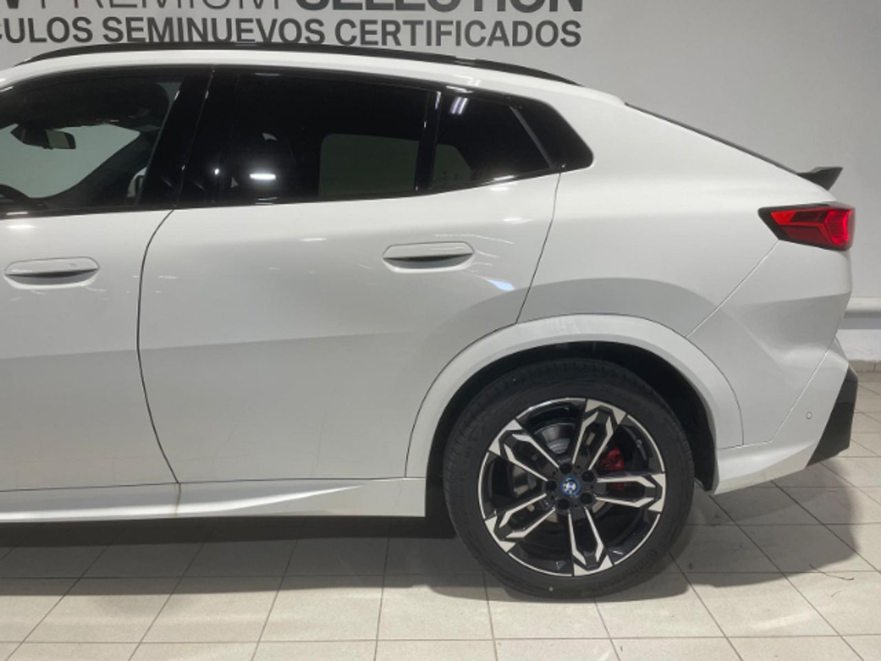 Foto BMW iX2 14