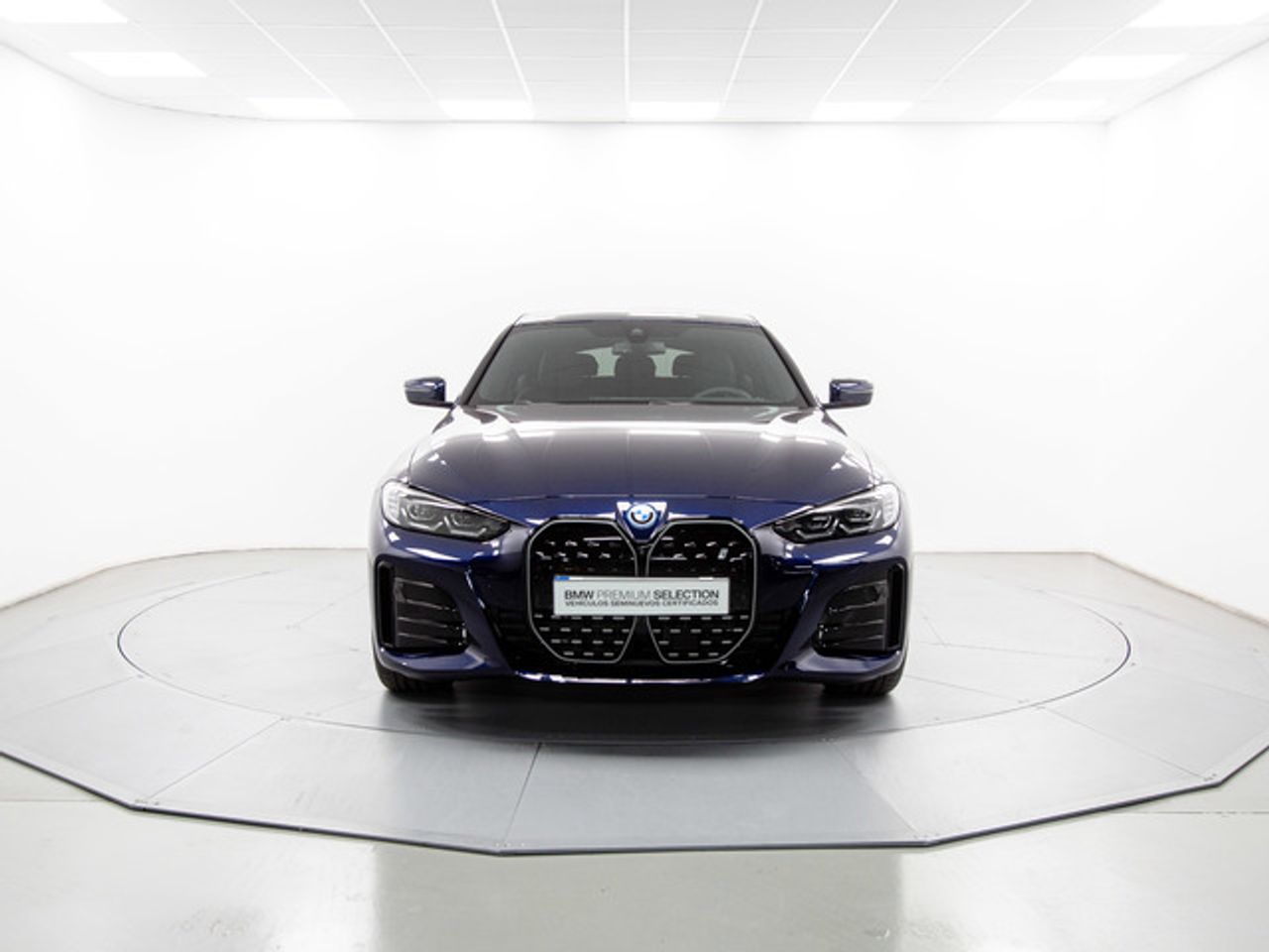 Foto BMW i4 2