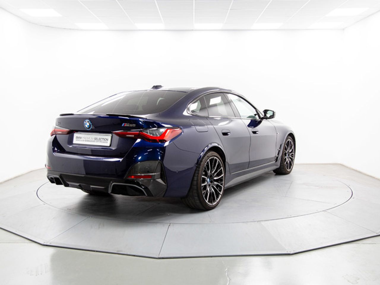 Foto BMW i4 4