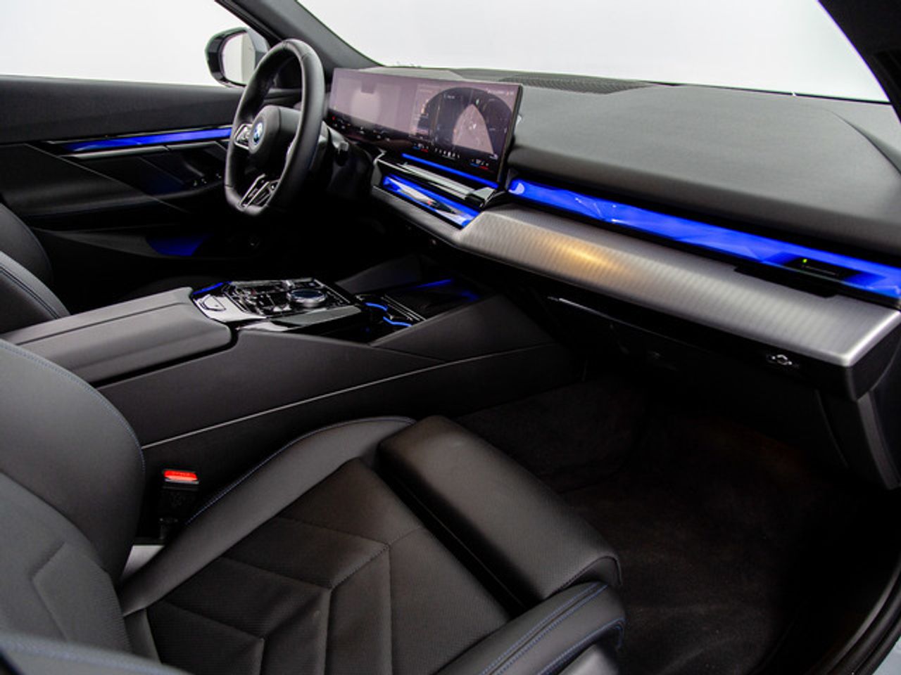 Foto BMW i5 8