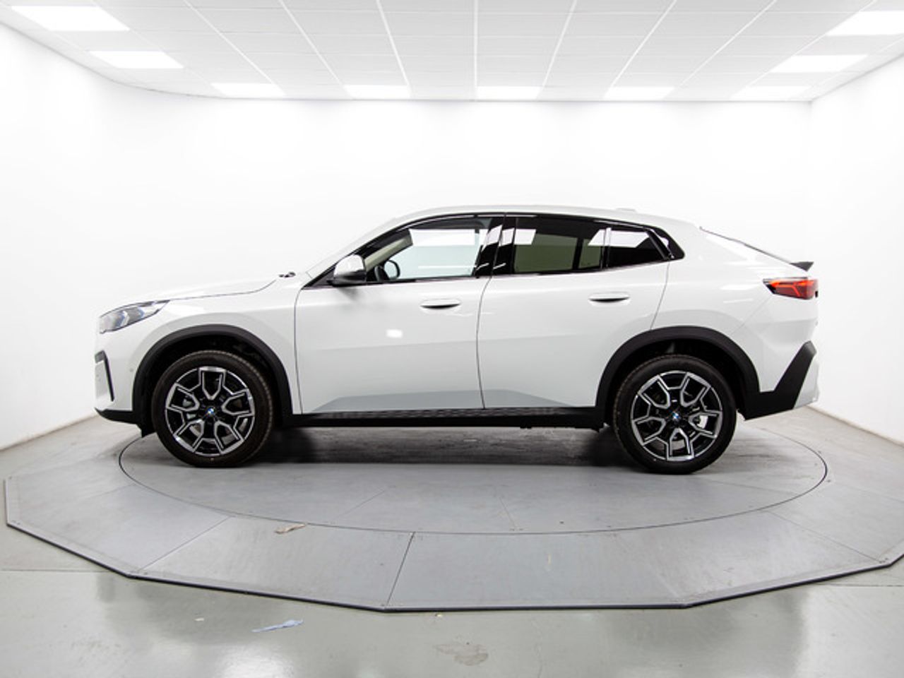 Foto BMW X2 3