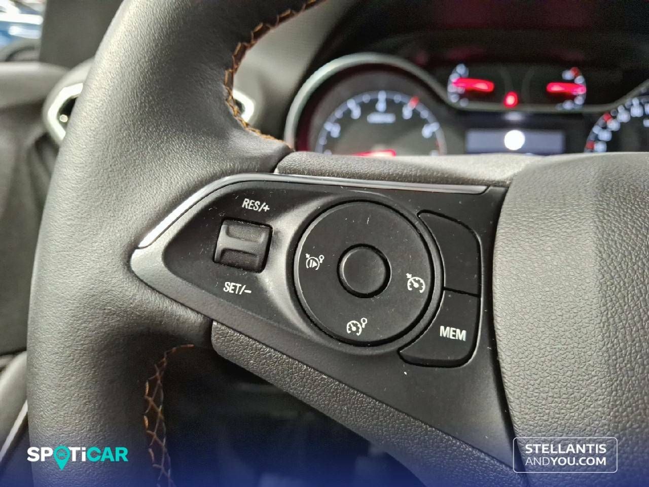 Foto Opel Crossland X 13