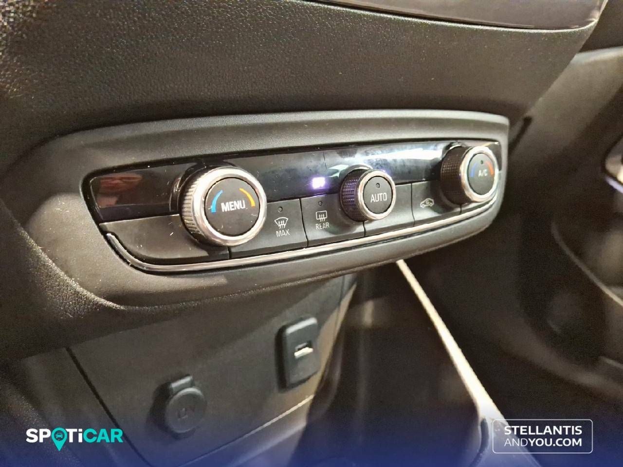 Foto Opel Crossland X 18