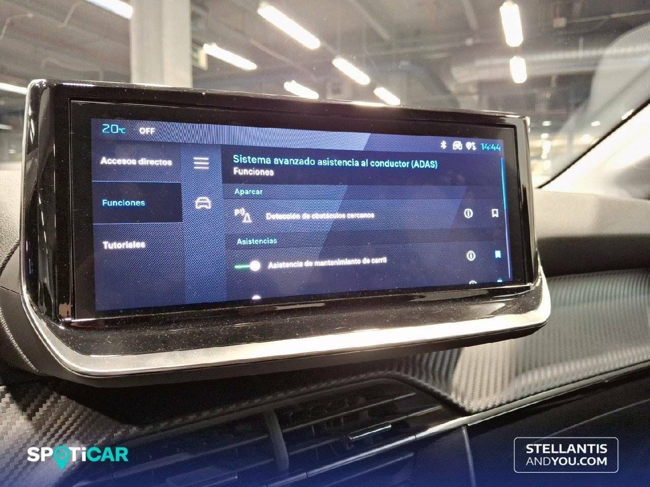 Foto Peugeot 208 17